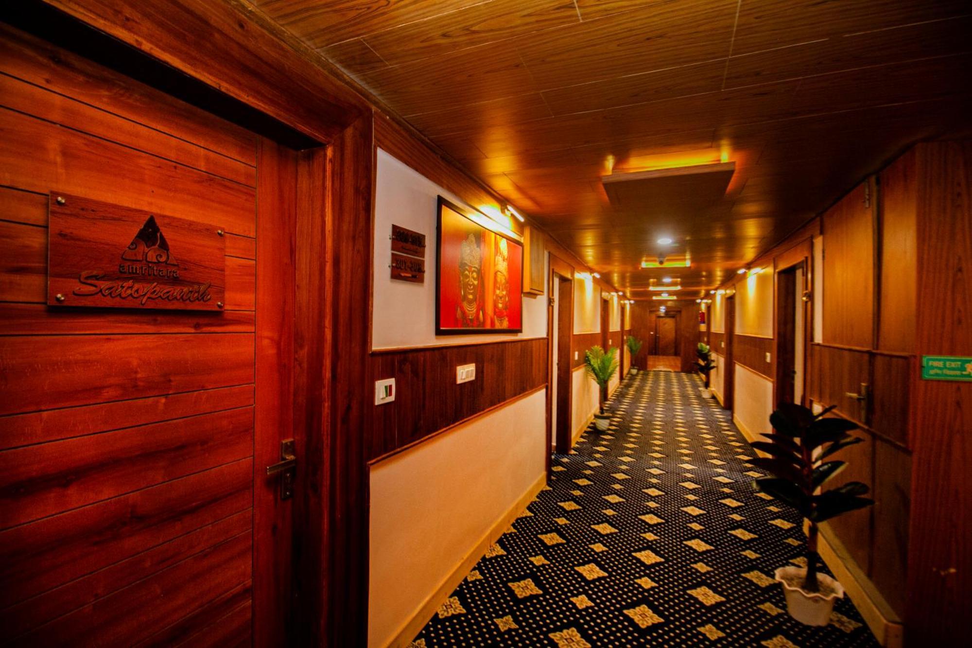 Hotel Amritara The Avadh Badrinath Esterno foto