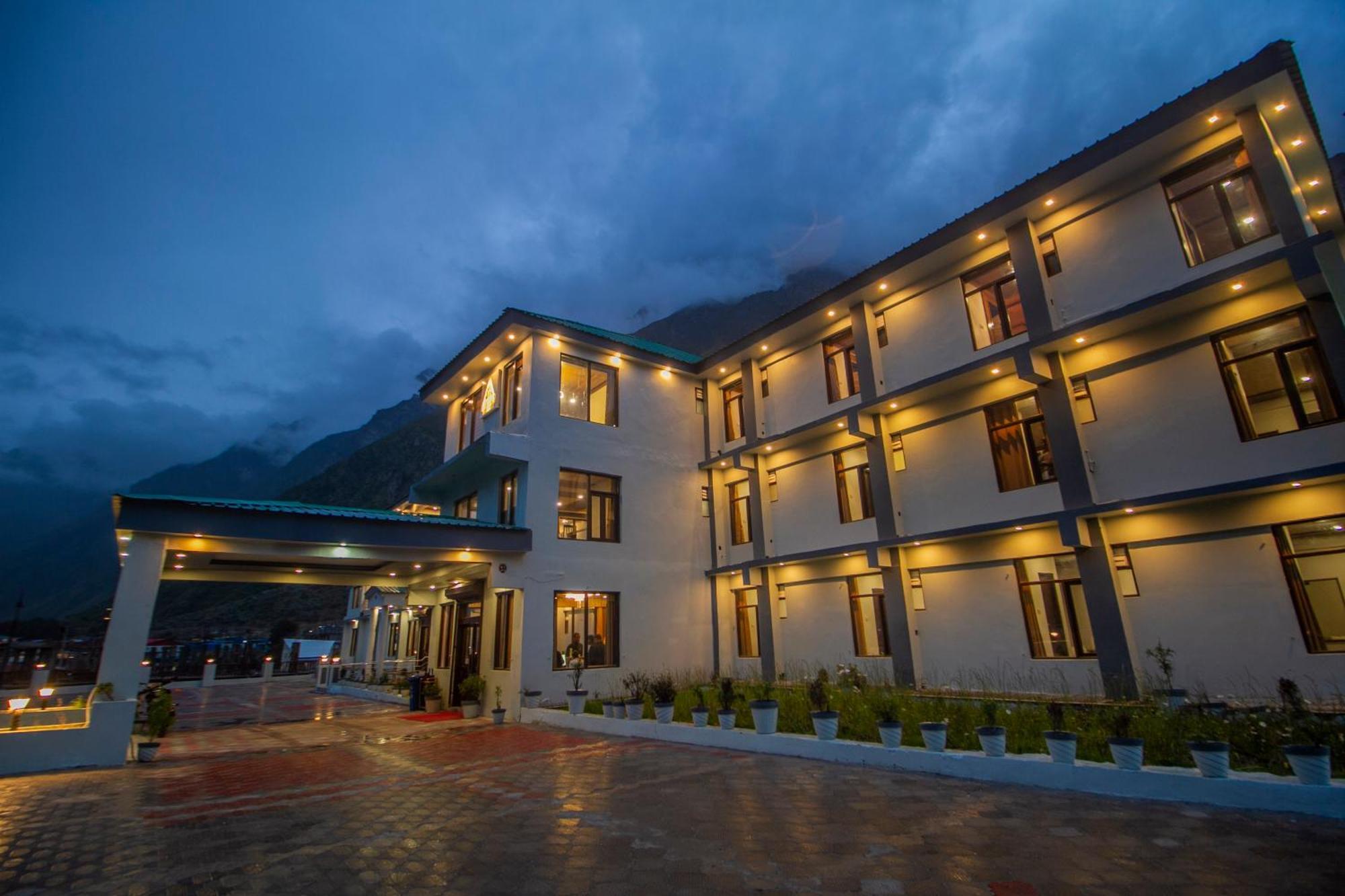 Hotel Amritara The Avadh Badrinath Esterno foto